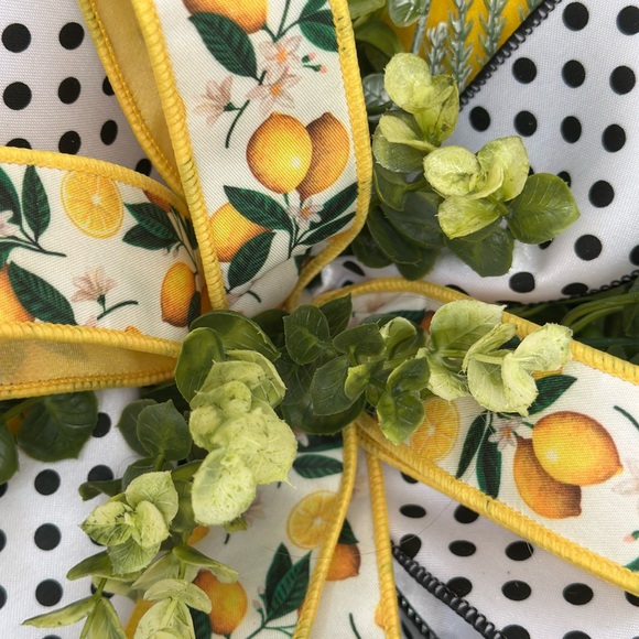 SOLD!!
Lemon-Themed Floral Wreath with Polka Dot Ribbon - Picture 4 of 4